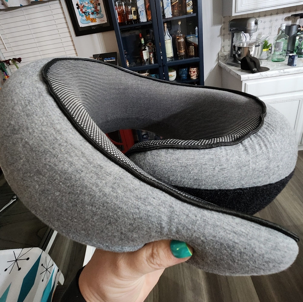 Wander PLUS Travel Neck Pillow